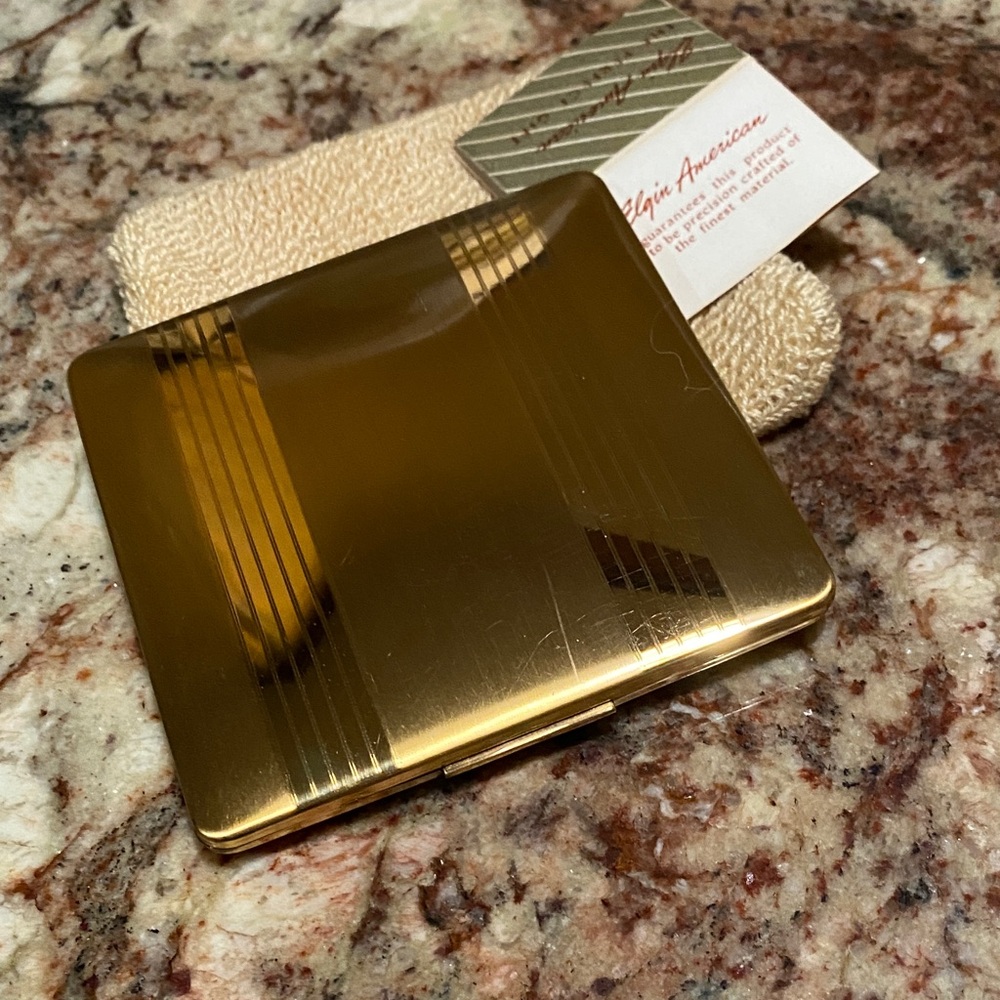 Vintage Gold Compact Case